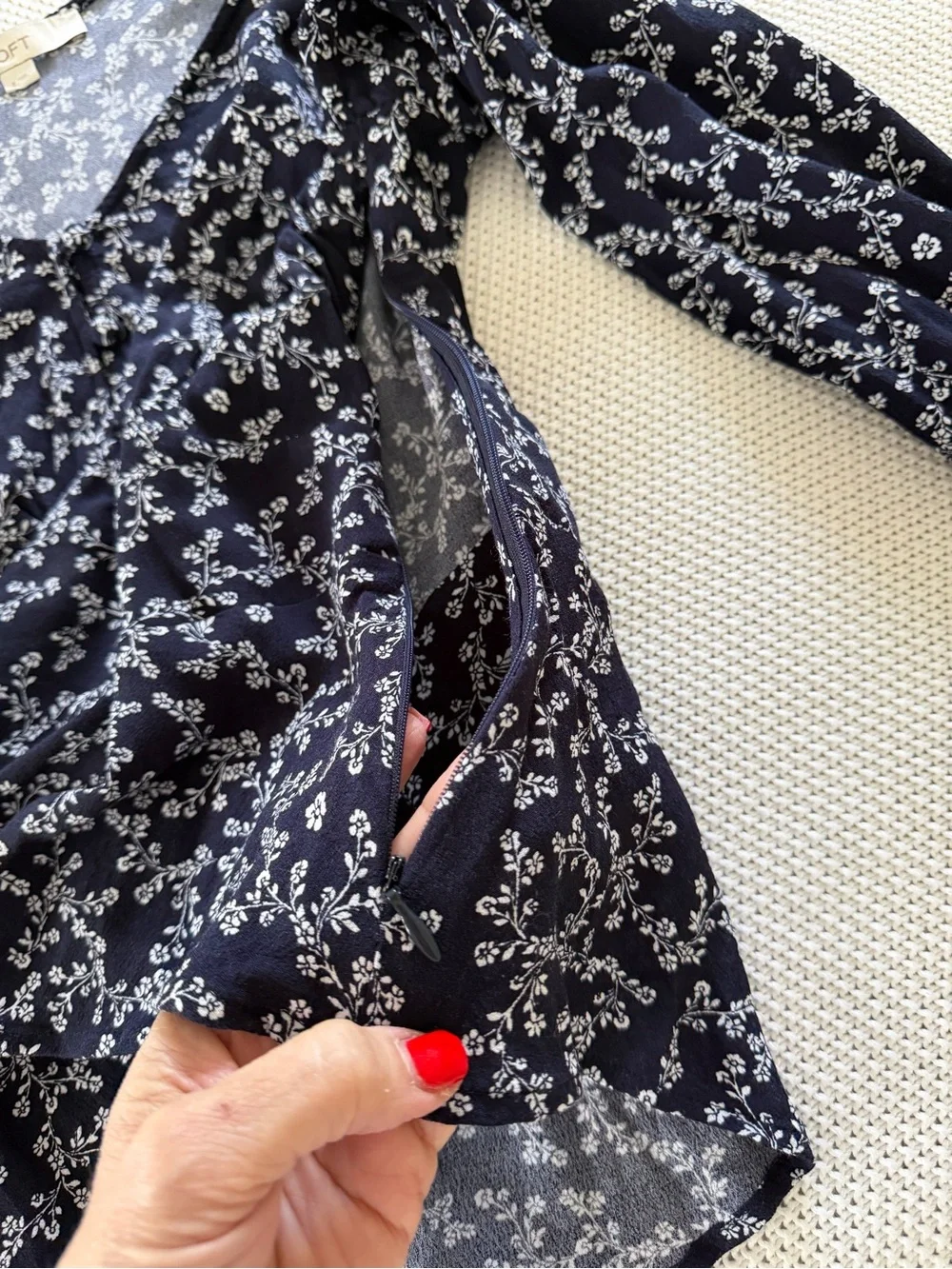 LOFT beautiful blouse